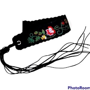 Vintage Y2K Floral Embroidered Belt